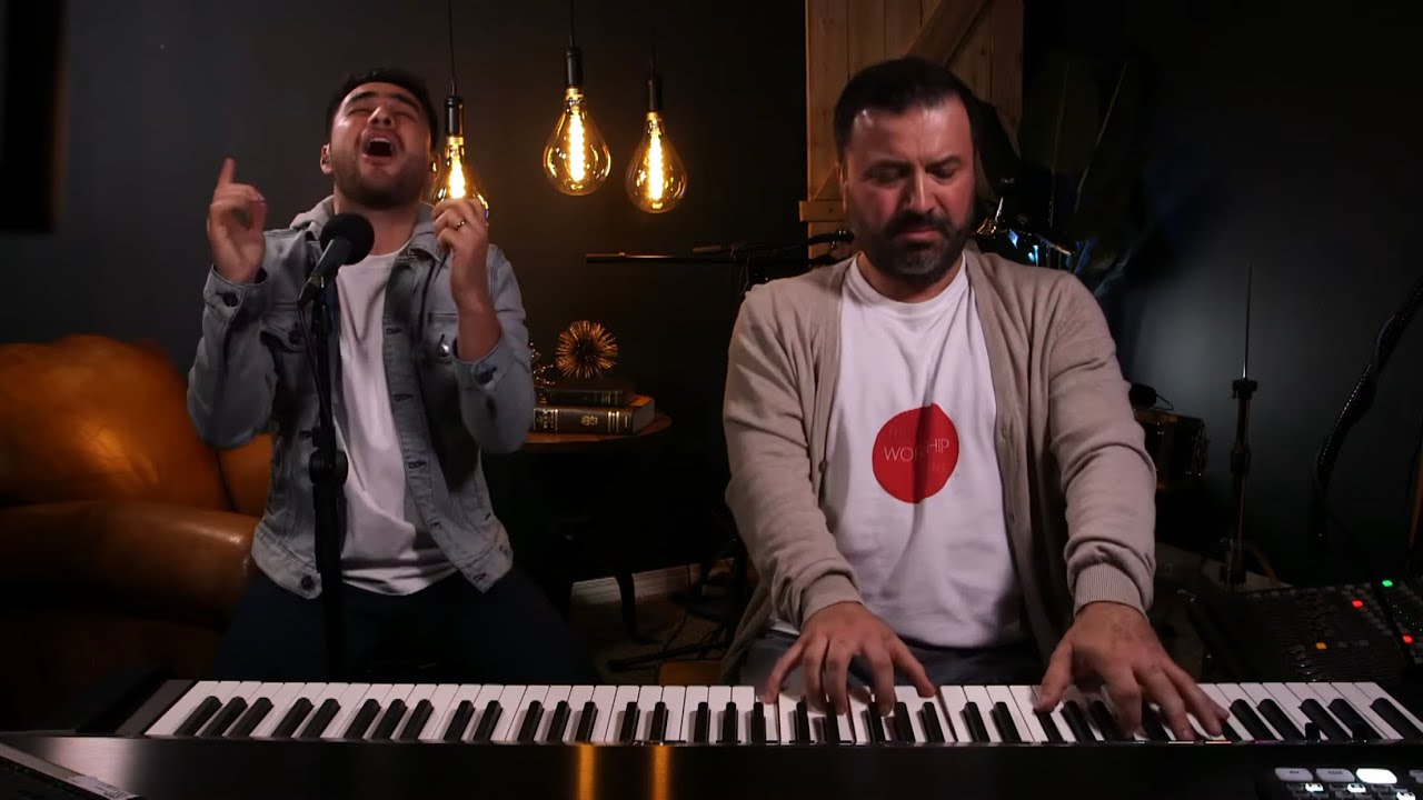 Joseph Espinoza | One Take | Aquí estamos (Marcos Vidal cover)
