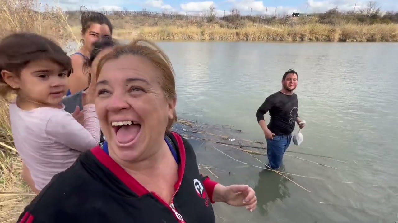 Cubanos cruzan el r&iacute;o bravo por Piedras Negras coahuila para llegar a Miami Florida