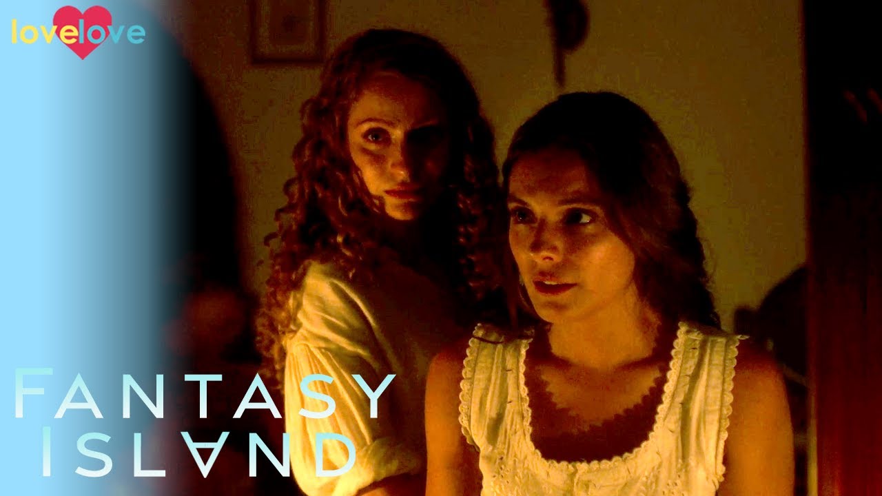 Fantasy Island | Rachel and Isabel's Late Night Kiss | Love Love