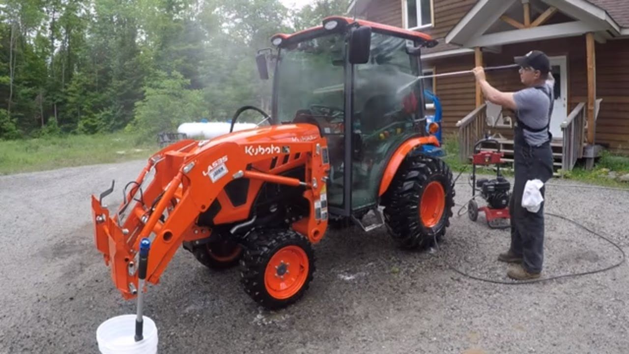 #434 Pressure Washer Review. Cottage Well Pump supply. Briggs and Stratton 3,000 PSI. outdoors.