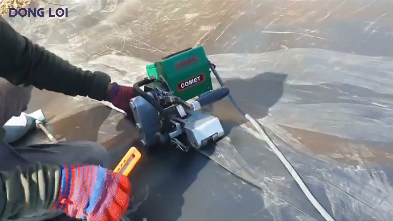 M&aacute;y h&agrave;n bạt HDPE Comet | Leister