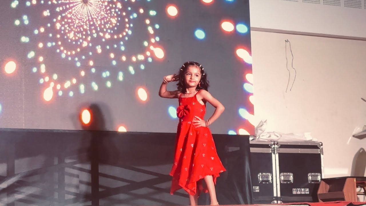 ഒന്നാം ക്ലാസുകാരിയുടെ അടിപൊളി Dance കണ്ടോ?!!