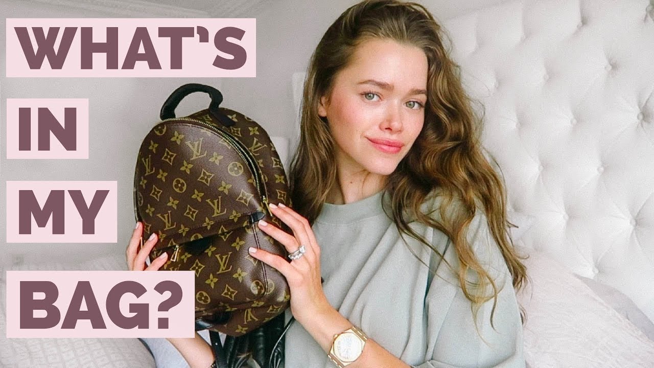 What's In My Bag/ Purse | Mommy/ Model Valeria Lipovetsky