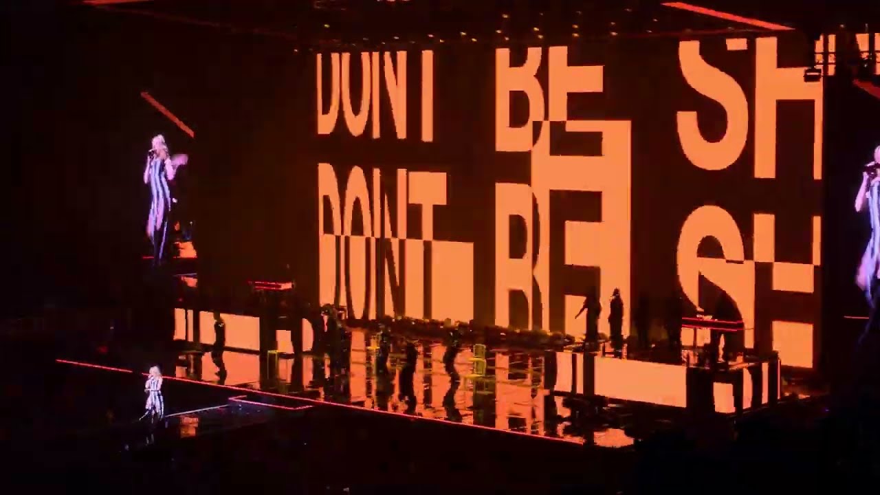 Kylie Minogue - Tension / Can't Get You Out of My Head Live Tension Tour (Miami)