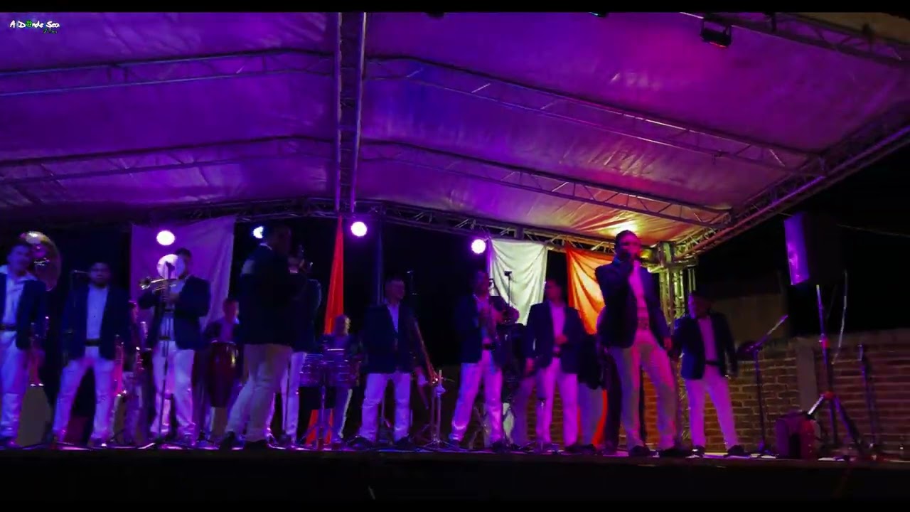 Popurr&iacute; De Cumbias - Banda Santa Rosal&iacute;a 2022