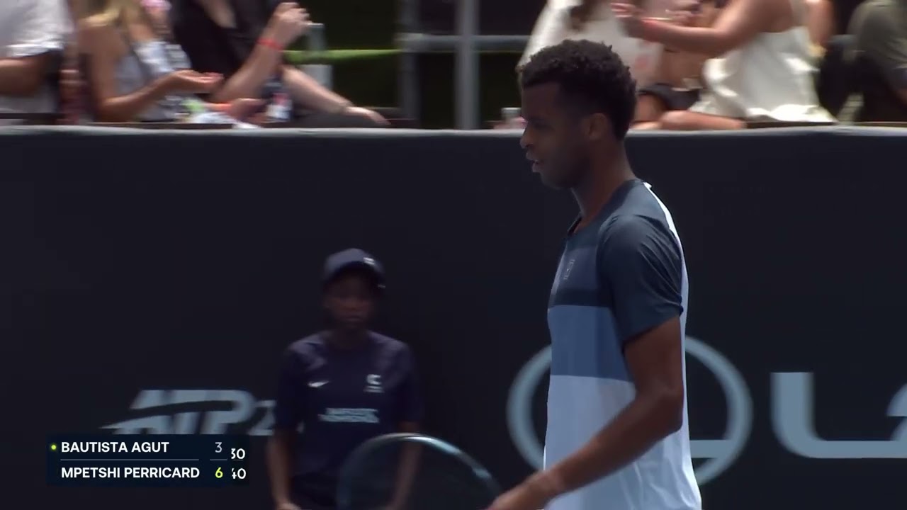 Roberto Bautista Agut v Giovanni Mpetshi Perricard | ASB Classic | Match Highlights
