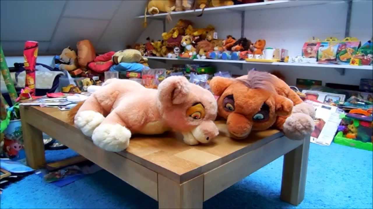 Thinkway Toys Kovu & Kiara have an adorable chat together!