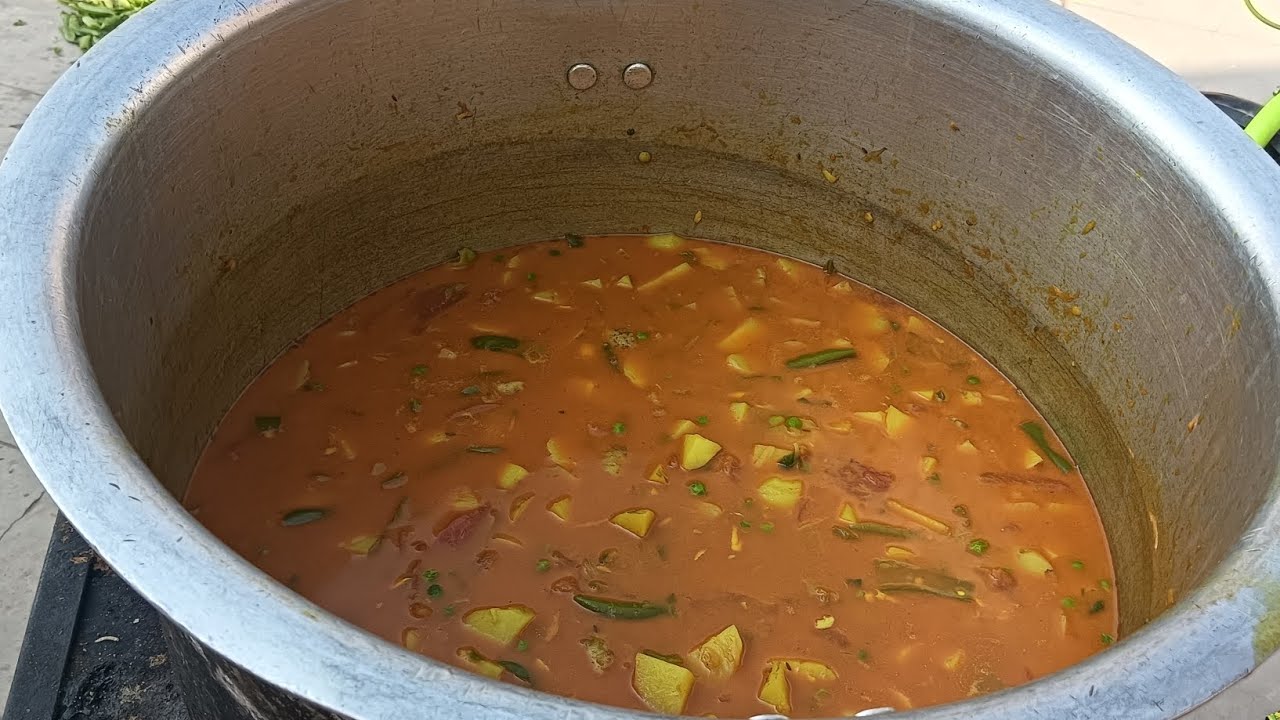 Aalu matar recipe chatpati aur majedar testi 