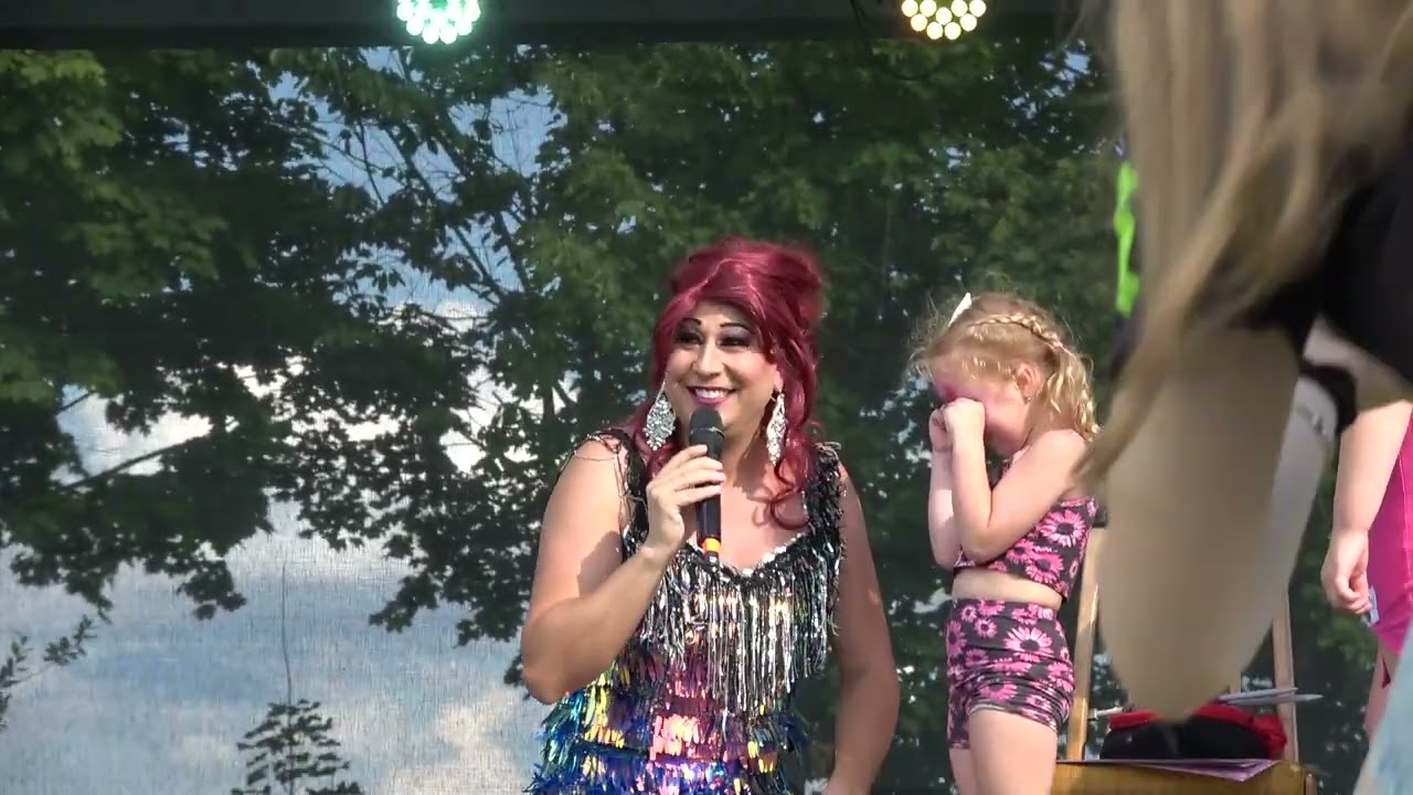 Hřiště TJ Sokol Kozmice slavnosti 2025 travesti Divoké kočky