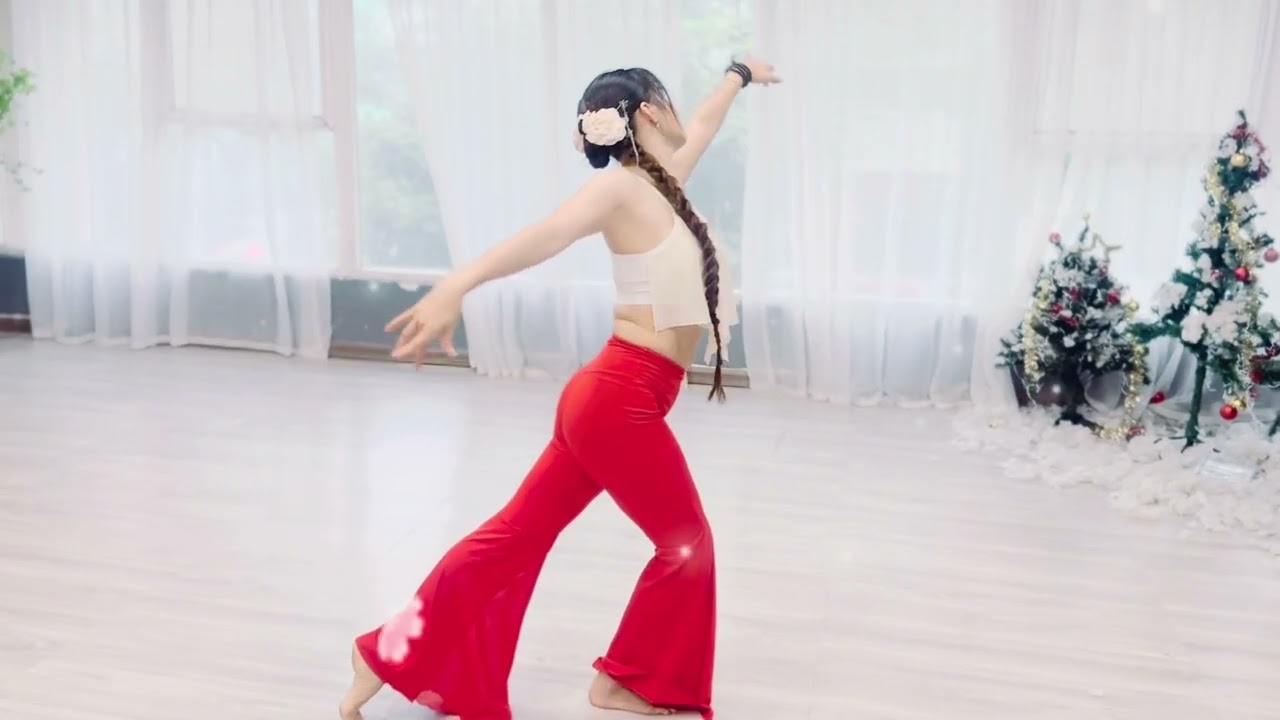 #yoga #yogalife #yogamusic #yogapractice #youtuber #yoganunguyen #cotrang #dancer 