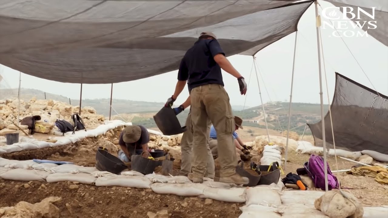 Archaeologists Dig Up the Bible at Ancient City of Shiloh