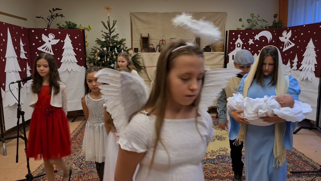 Karácsonyi műsor 2021 - Nyíregyházi Móra Ferenc Általános Iskola