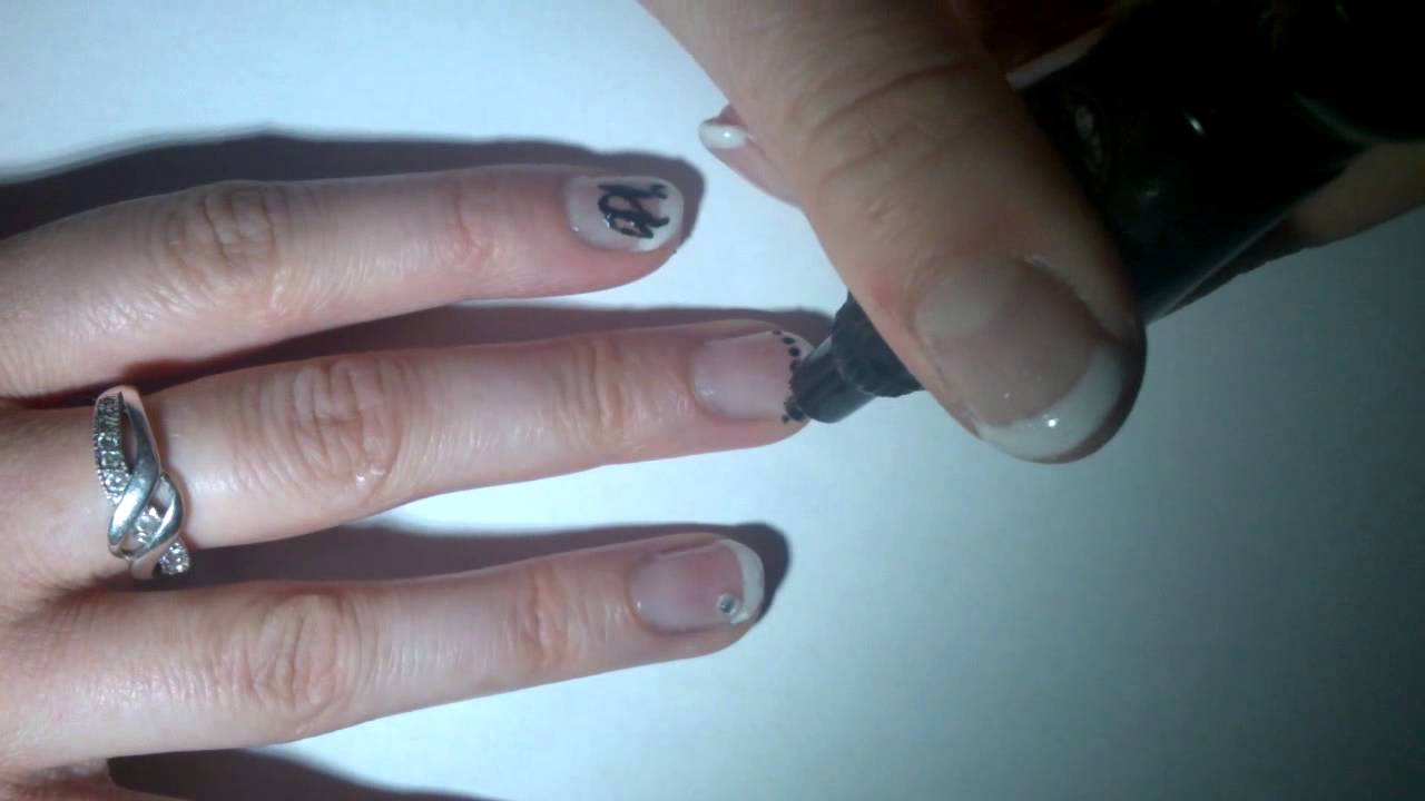 Tuto d&eacute;cos d'ongles simples