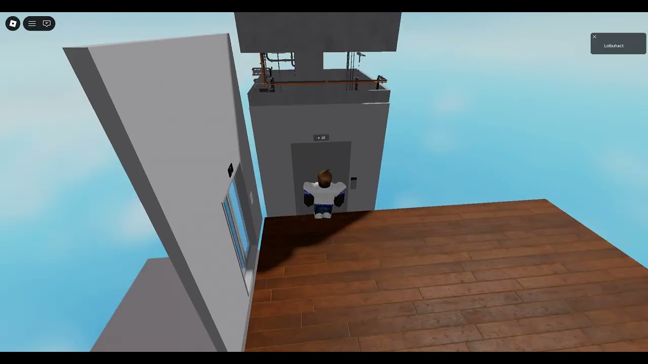 Luxiar Elevator is có 25 tầng trên game Roblox