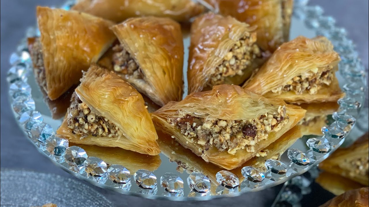 الوربات بالمكسرات حلو مميز وسهل وراقي وبالامكانيات المتوفرة عندك
