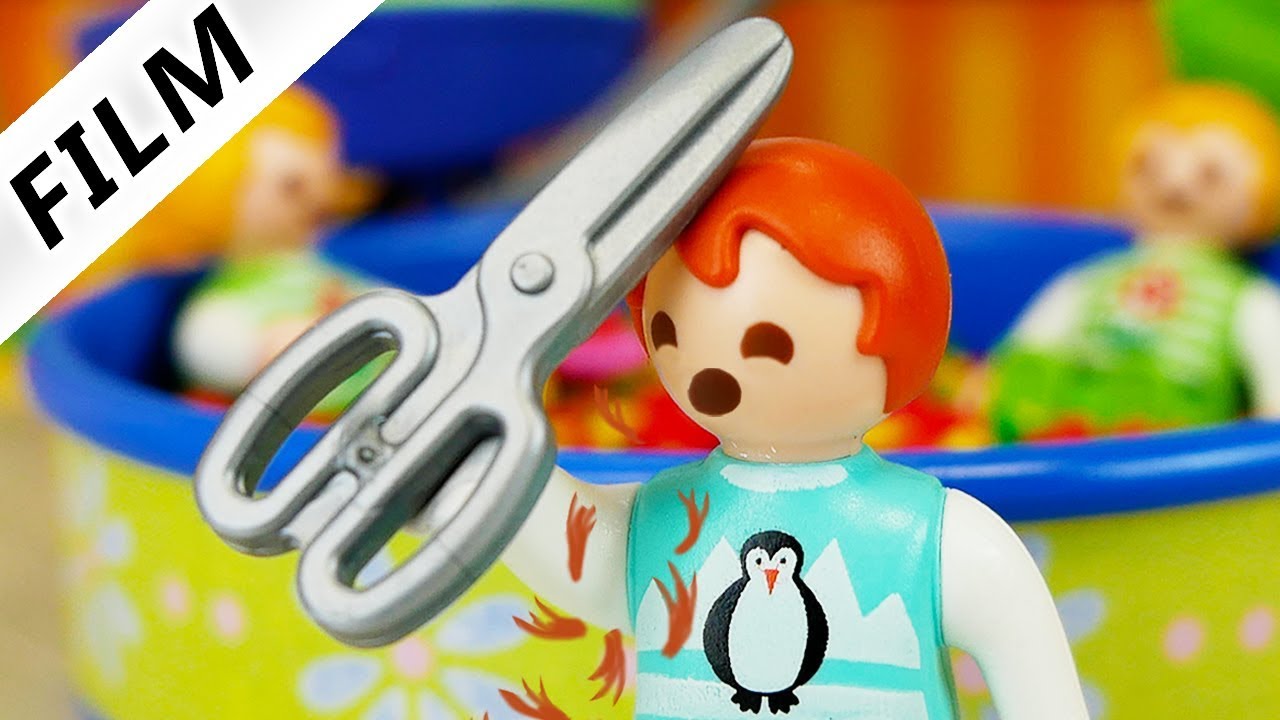 Playmobil Film deutsch EMMA SCHNEIDET SICH SELBST DIE HAARE Frisör spielen | Familie Vogel