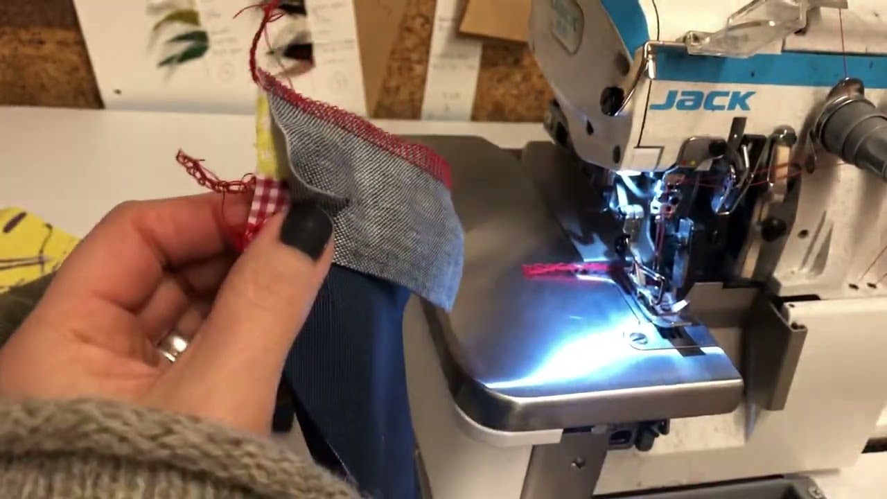 Overlock as a feature to create decorative random patch