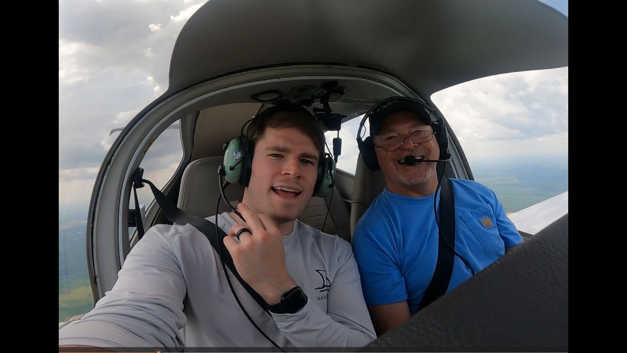 X Country flight KYIP to KMRT with my son- watch the end- hairy landing. DA-40 w/ATC #aviation