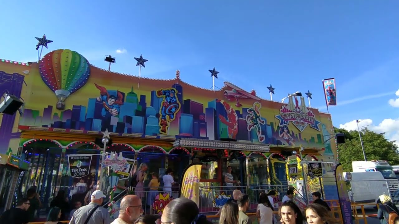 Crystal City-Glas Irrgarten (Laufgesch&auml;ft) Voerder Kirmes 2022