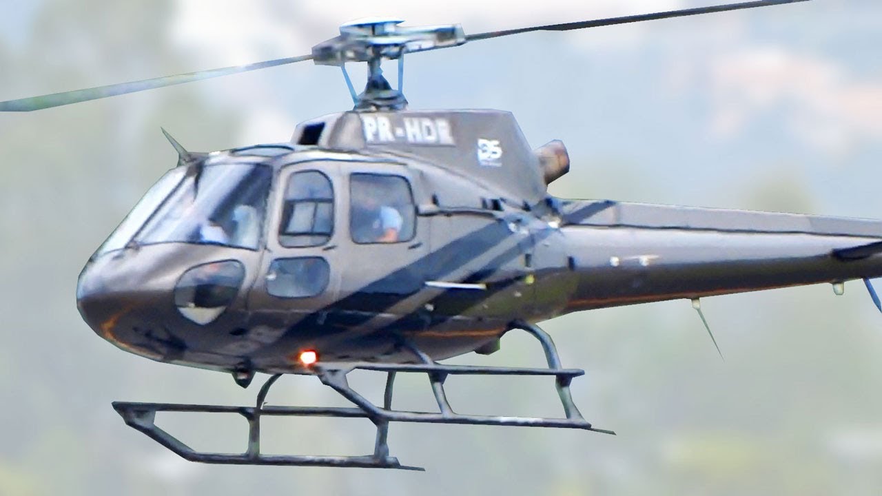 Eurocopter AS 350 B2 Ecureuil Helicopter Landing and Take Off