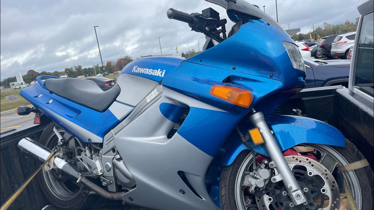 🏍️ Kawasaki EX250 или ZZR250 Ninja 2001 года 🥷 имеет скрытый секрет 🤐 но он стандартный