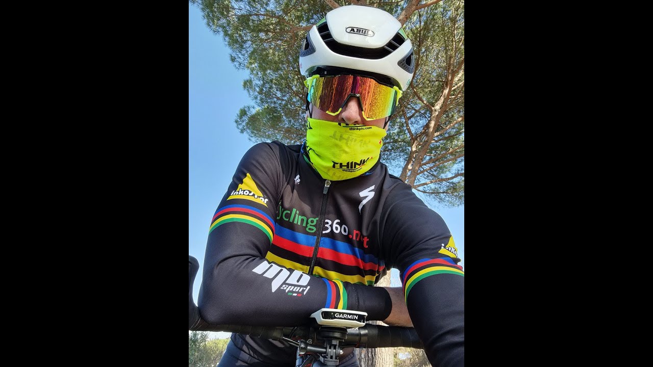 Leonardo Olmi testing the winter kit made by MB Sport for Cycling360.net magazine.