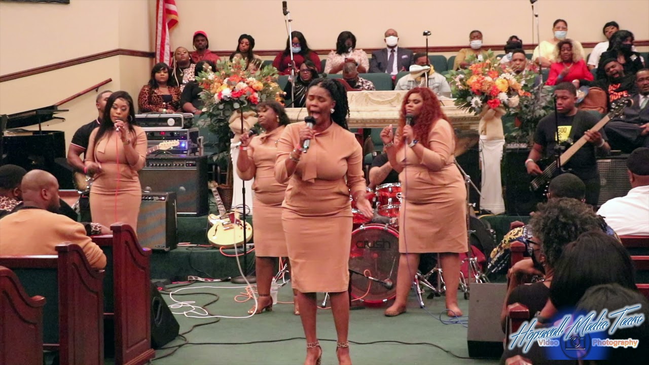 Vickie Davis and the Anointed Angels  - Song 2 - in Mt. Olive MS (11/21/2021)