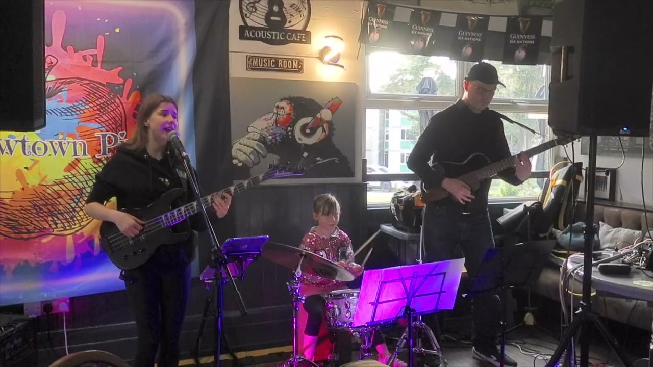 Beggin' - The Rose Holt Band (Live)