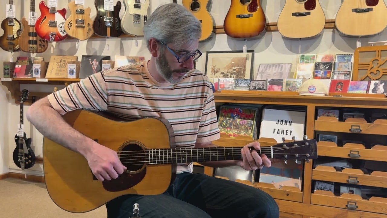 What does French Polish sound like? - 1953 Martin D-18 French Polish Refinish