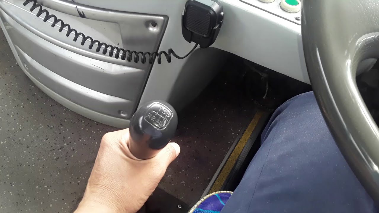 CARA MENGOPRASIKAN PERSNELING BUS HINO RK8.