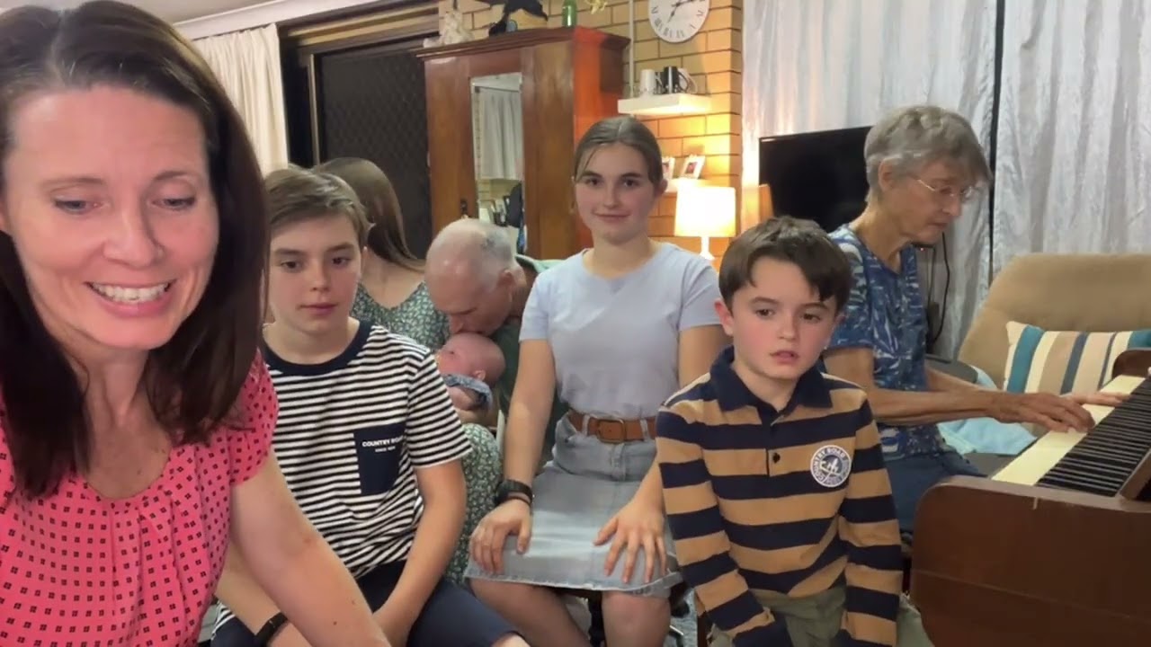 Sabbath Singalong #228  Sandra, Elijah, Lizzy, Alan, Kezia, Isabella, Abel, Marjorie & Roy Entermann