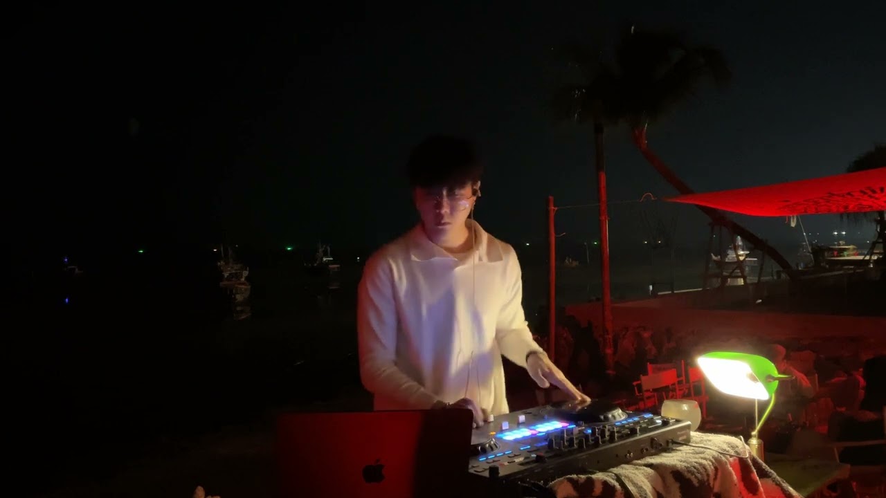 Sue&auml;.On The Rock Mixtape stage ~ 2 Mixed by  Bestboi