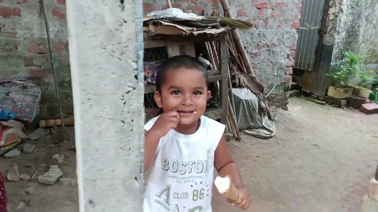 গরম পড়তেই আইসক্রিম খাওয়ার মজা🍦