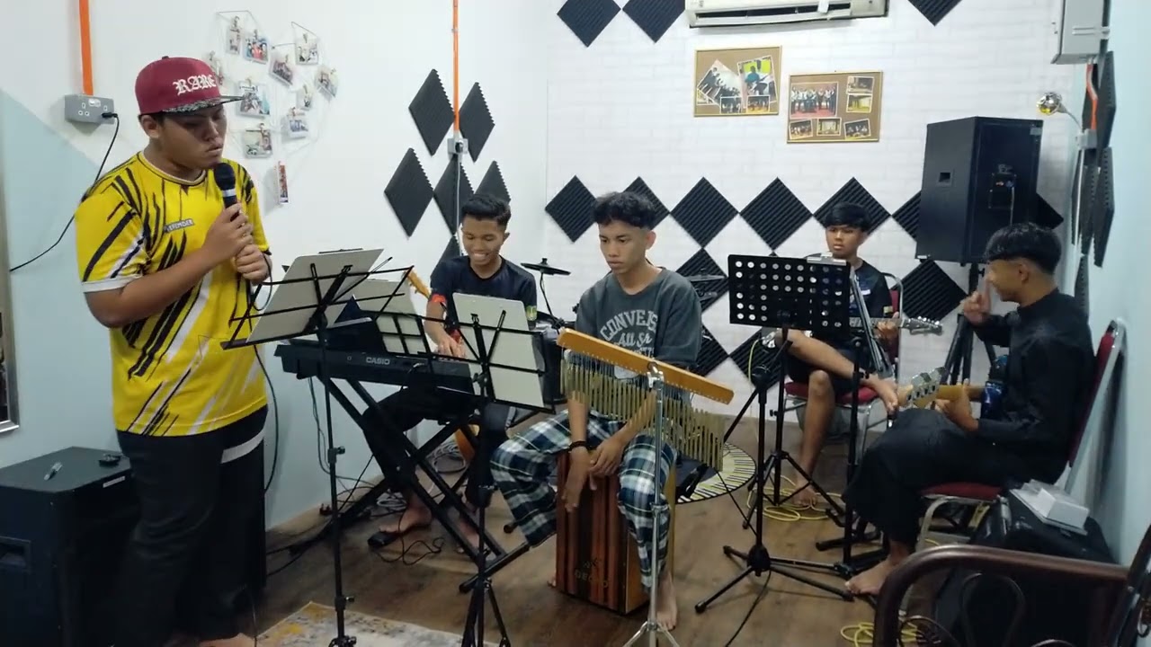 Gambar dan Kenangan (cover)