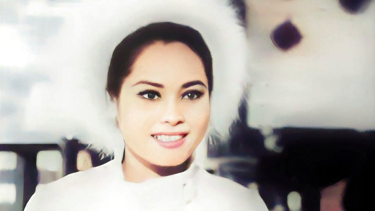 Wawancara Ratna Sari Dewi Soekarno Dengan Media Perancis Tahun 1966 [Sub Indo]