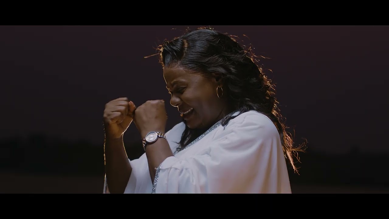 Désert  Clip Officiel Maman PALA OMEONGA