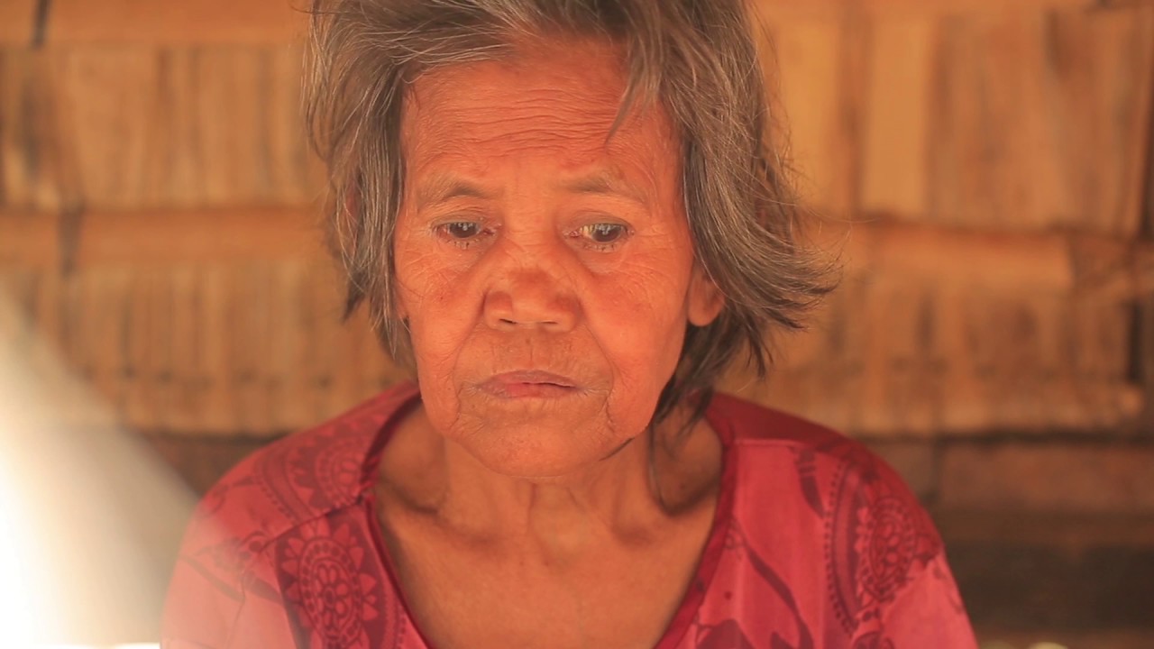 Women in Savu Island, Nusa Tenggara Timur, Indonesia