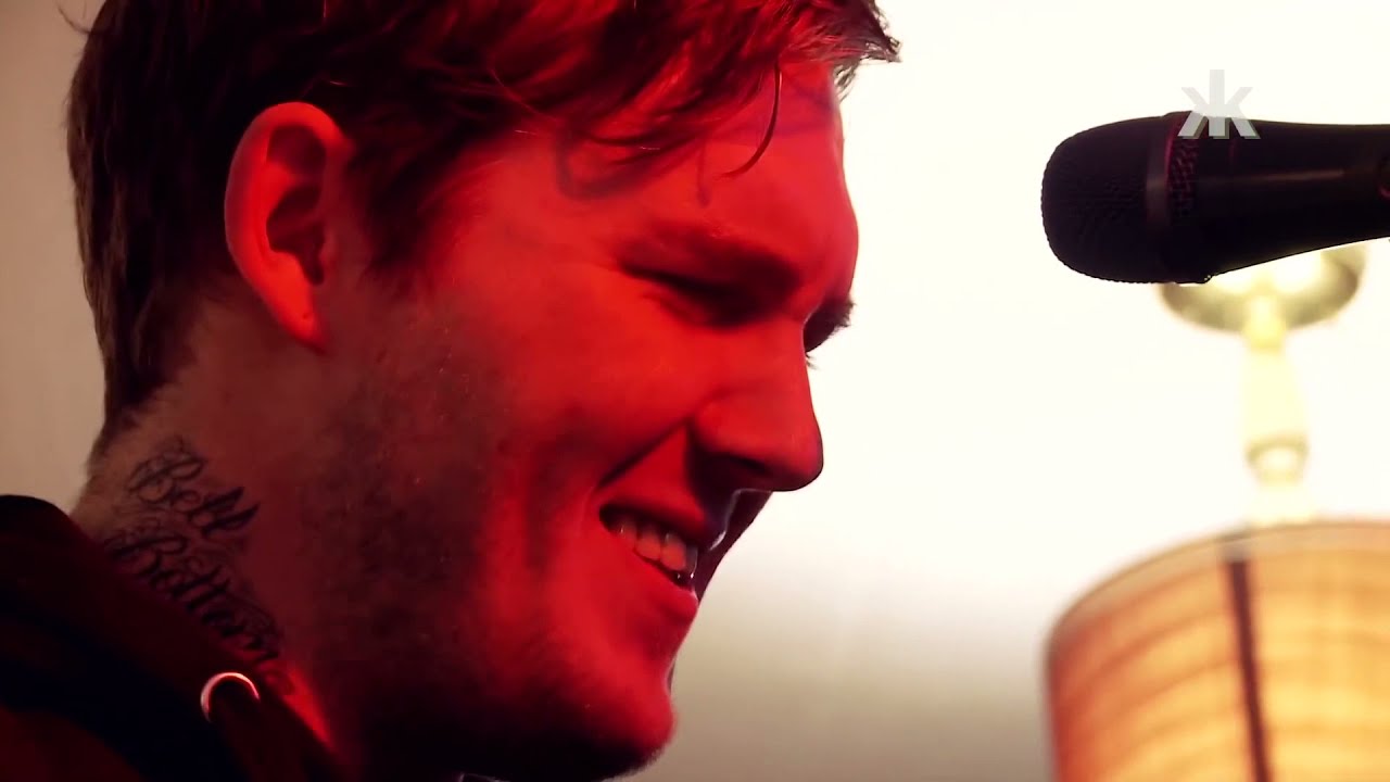 BRIAN FALLON (THE GASLIGHT ANTHEM) - Live at RAMONES MUSEUM, 2012