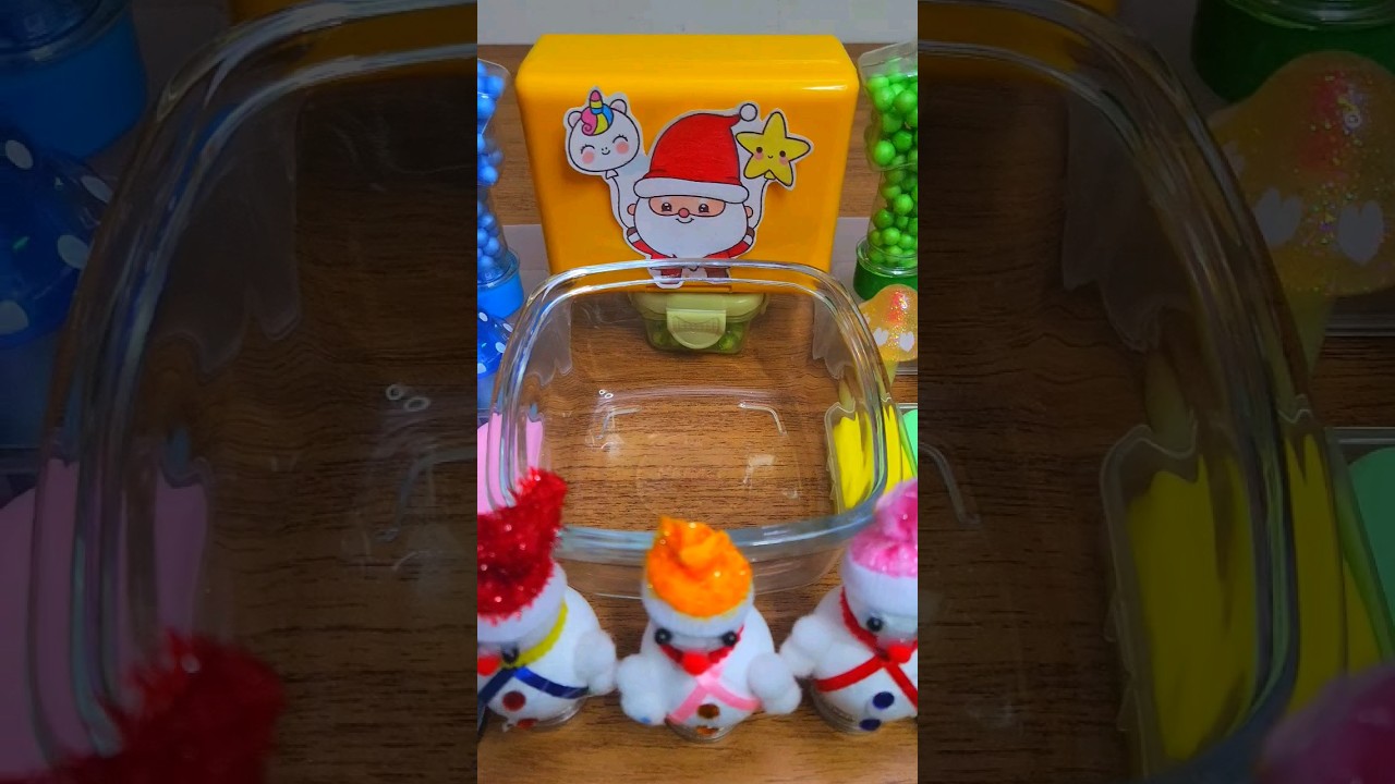 Christmas slime Video - the most satisfying Christmas slime #mixingslime #oddlysatisfying #cuteslime