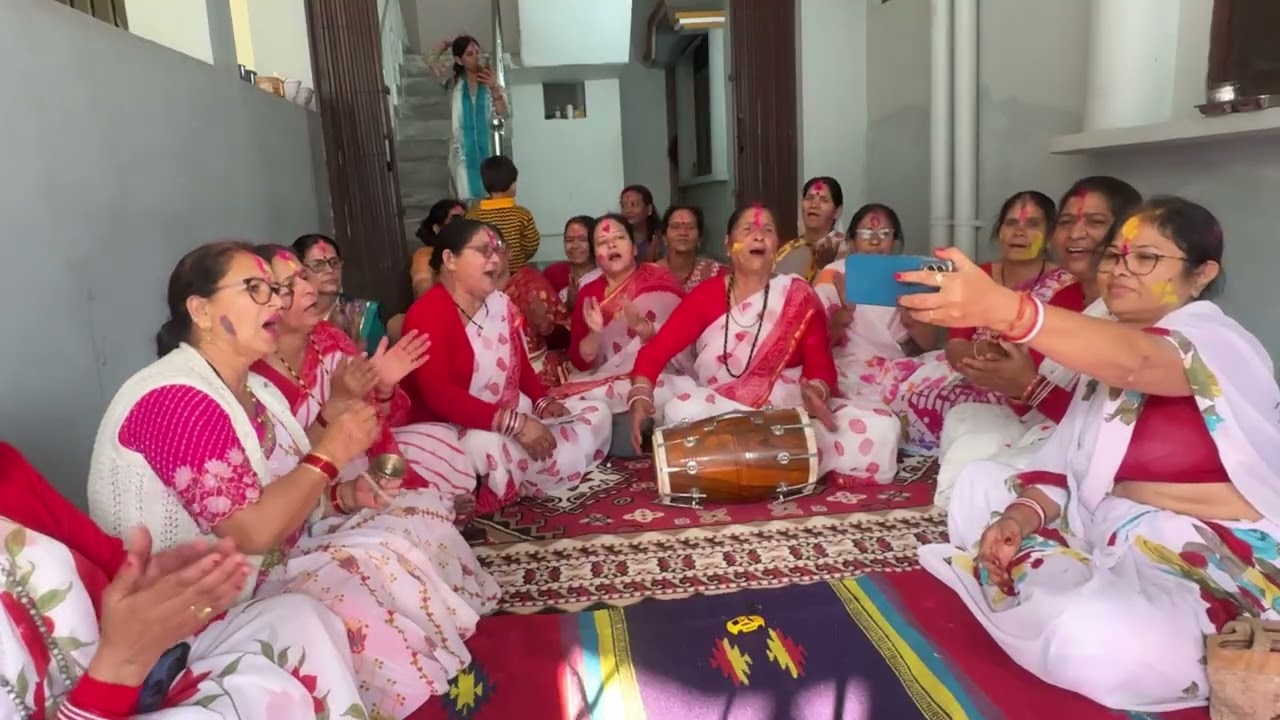 आई बृजनार नार संभालो रे पगड़िया नई होली 