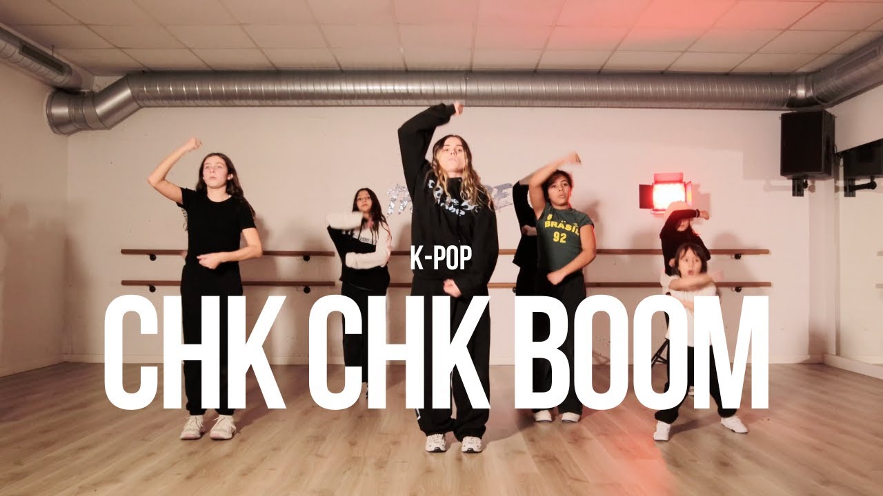 Kids K-pop Cover | Stray Kids 