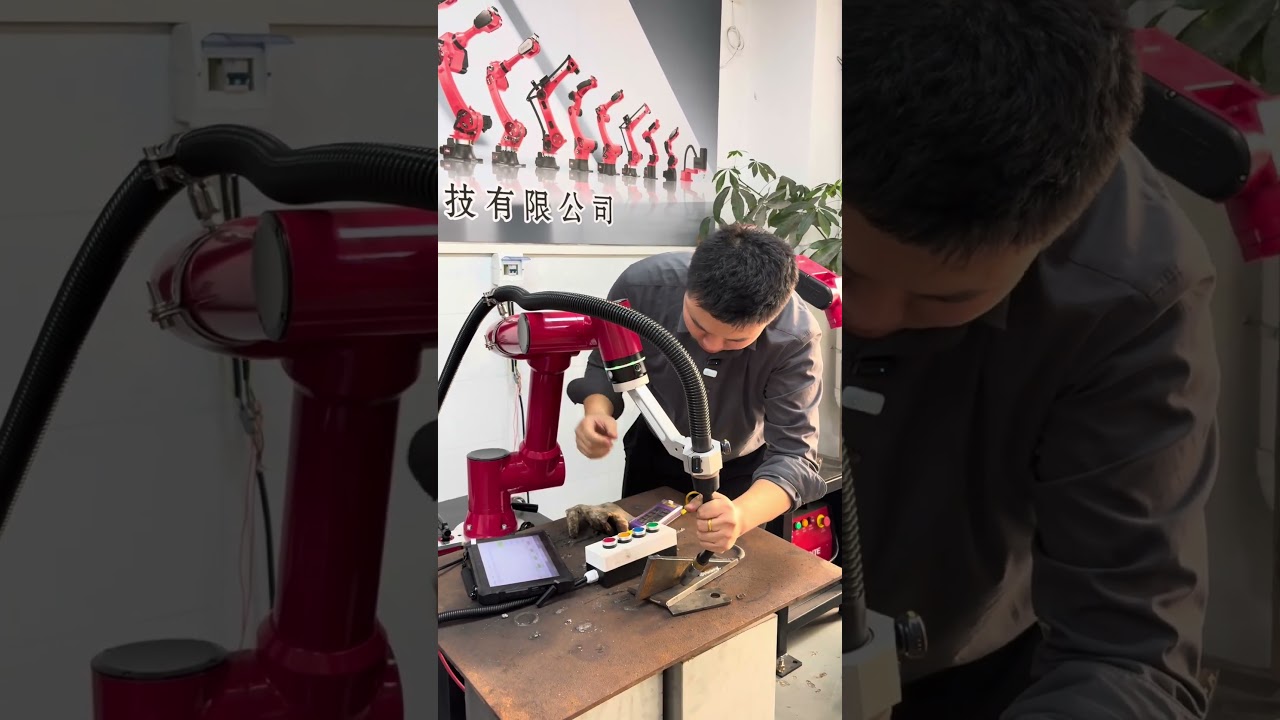 Collaborative welding robots.