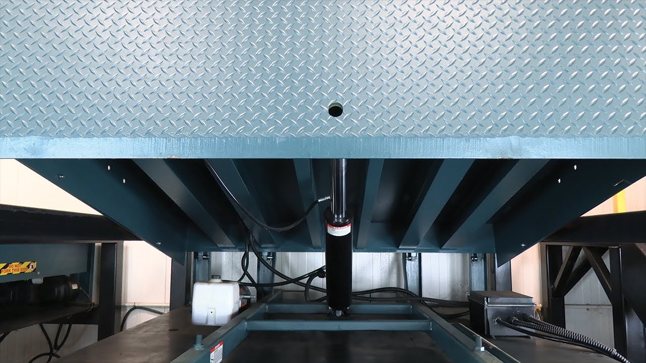 Hydraulic Dock Leveler Operation