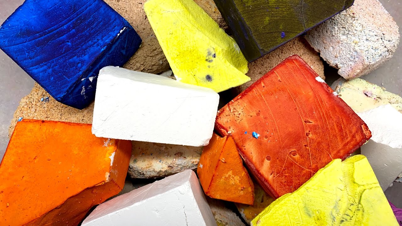 Fresh Dyed gym chalk ASMR satisfying crush#satisfying #satisfying #trending #viral #chalk
