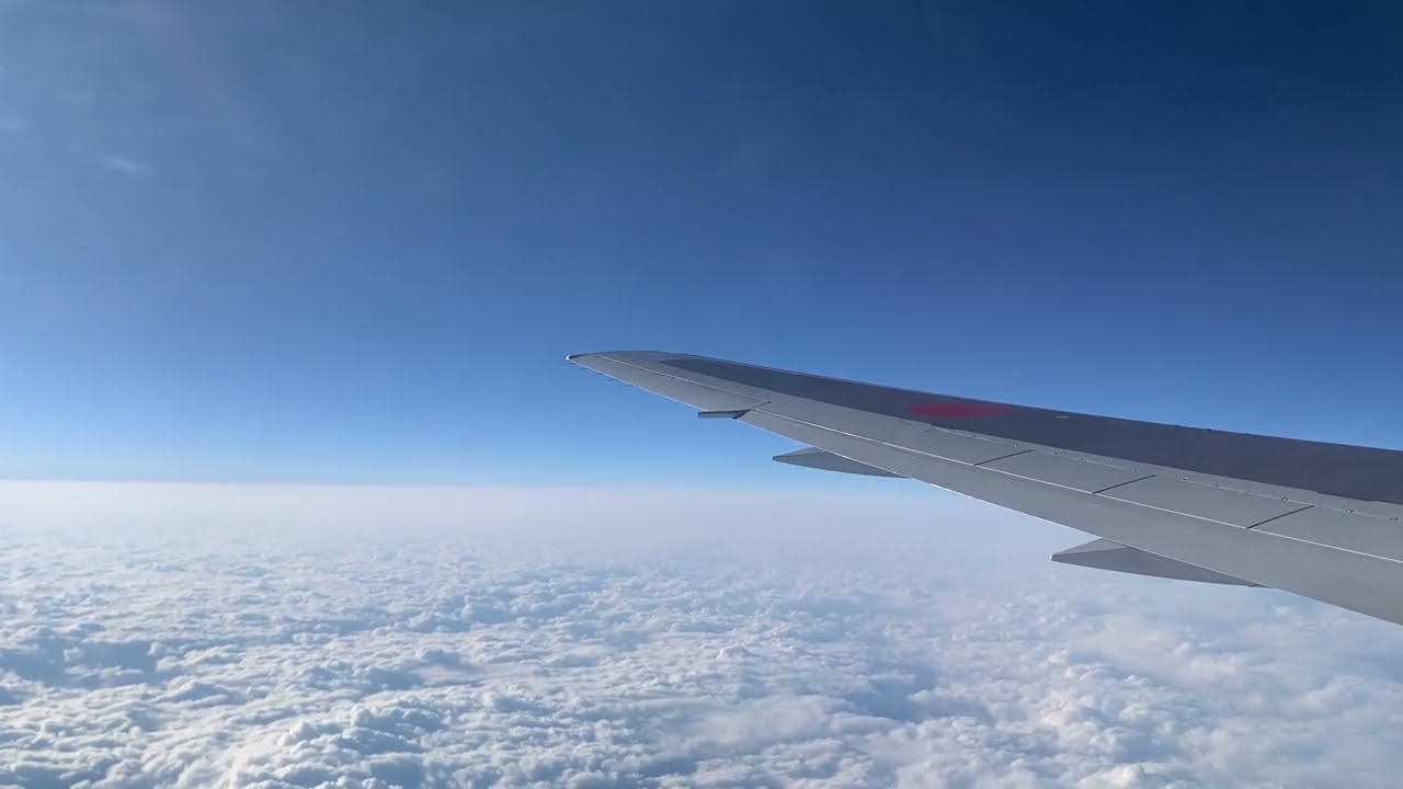 雲海を渡る飛行｜着陸前の静かな時間