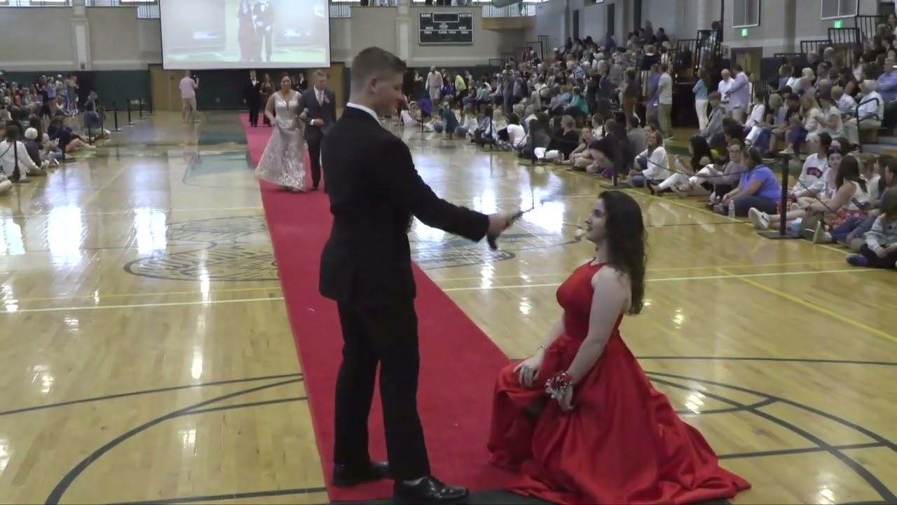 2022 MHS Prom Red Carpet