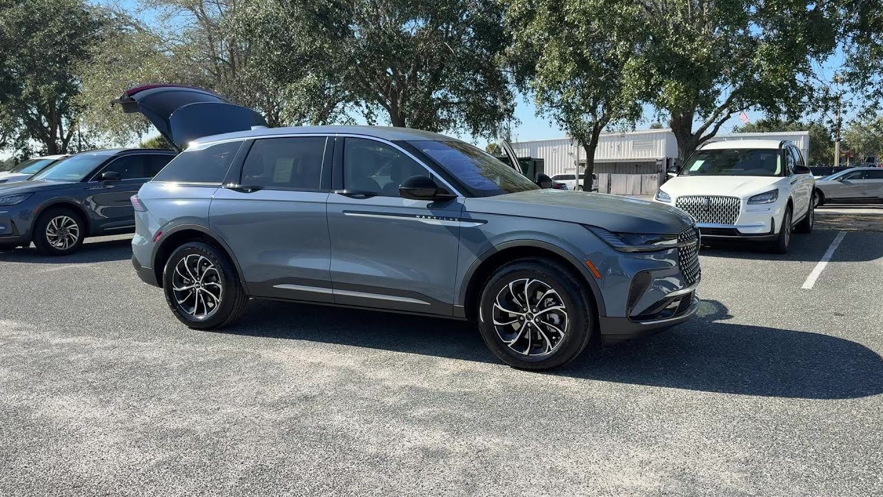 New 2026 LINCOLN Nautilus Premiere at Plaza Lincoln | Leesburg, FL
