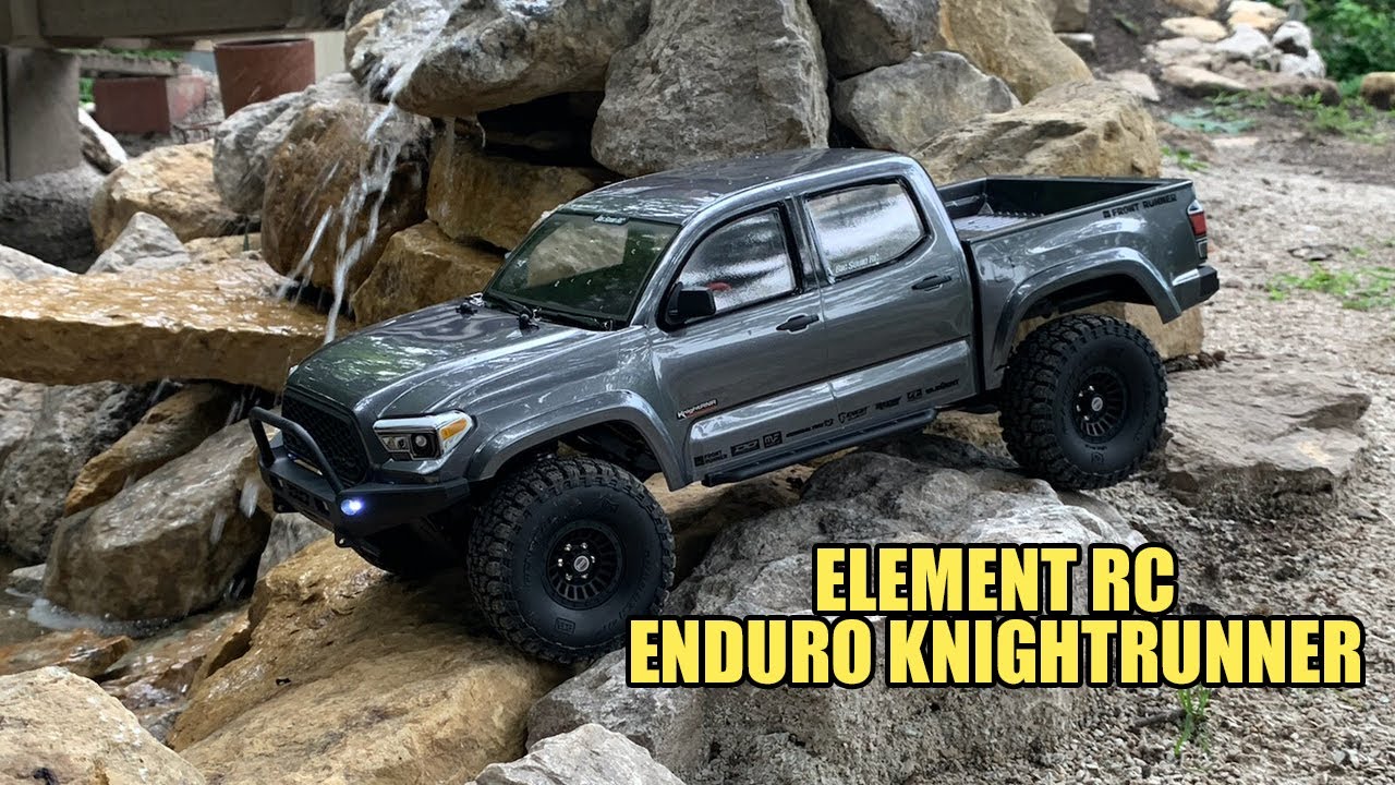 Element RC Enduro Knightrunner 4x4 in Action