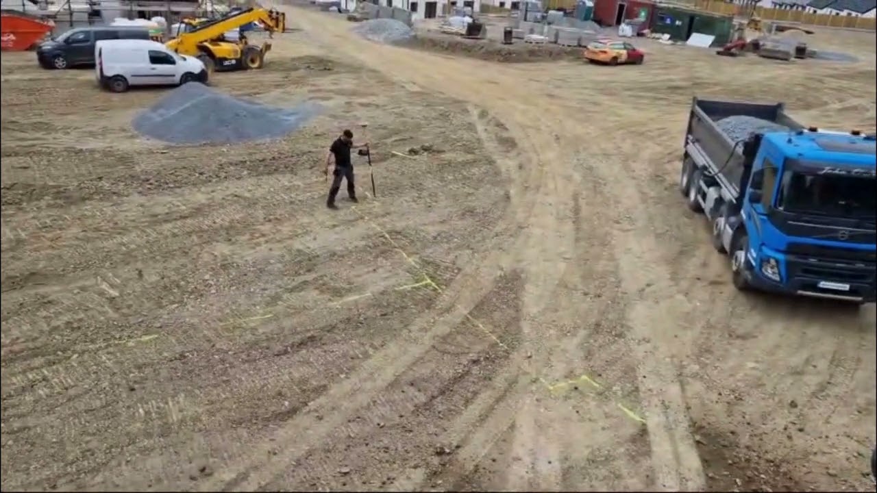 Setting out houses with Zenith60 GNSS Rover
