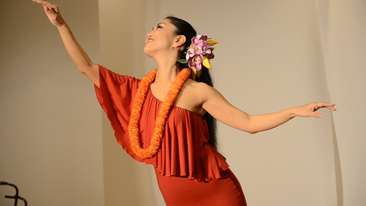 Uhiwai　ヘンディ香代子(Halau O Ka Manu Hula Le'a)　Dancers Tahiti & Hula　YOKOHAMA TREE OF MUSIC